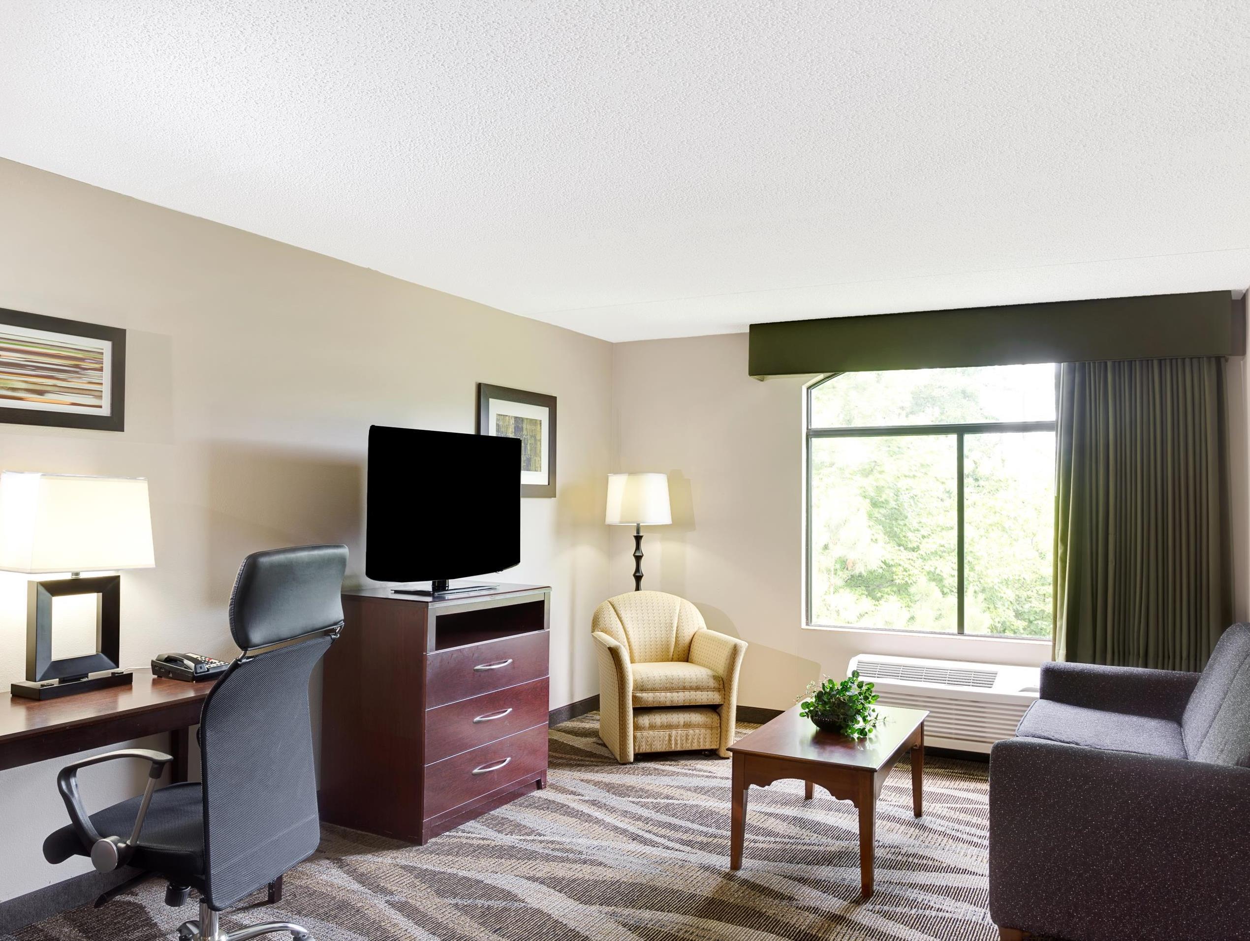 Готель Wingate By Wyndham Raleigh Durham / Airport Екстер'єр фото